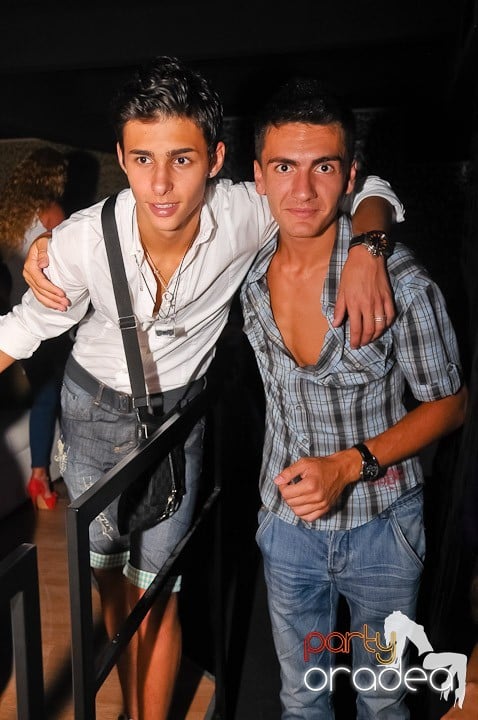 Petrecere de Petrecere în Life Club, 