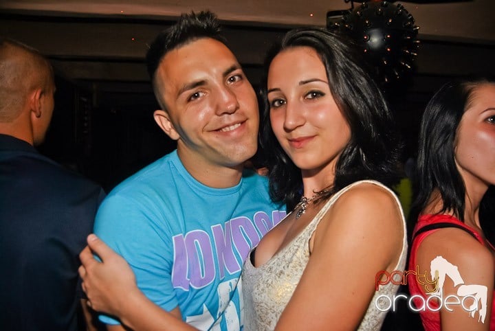 Petrecere de sfârşit de săptămână în Seven, 