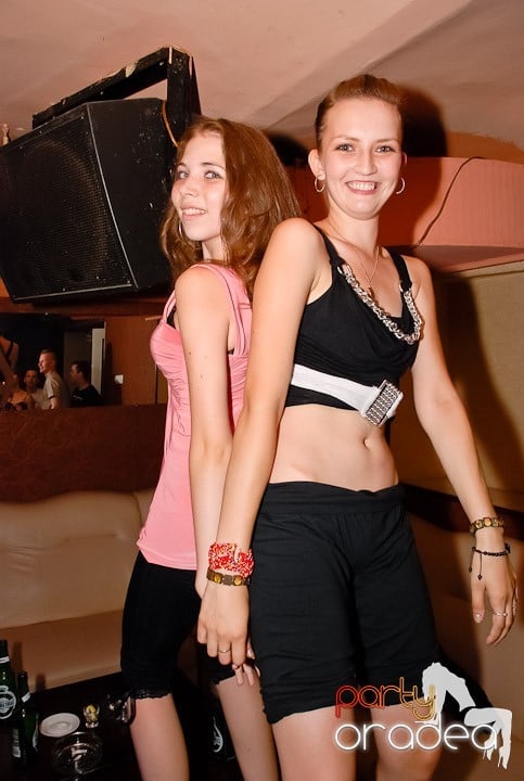 Petrecere de sfârşit de săptămână în Seven, 