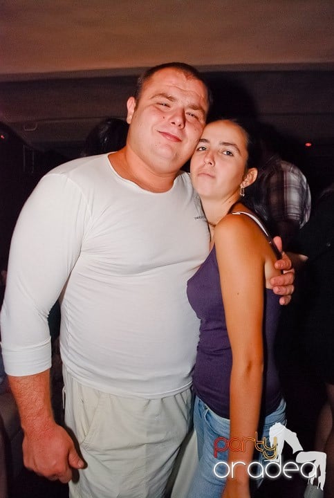 Petrecere de sfârşit de săptămână în Seven, 