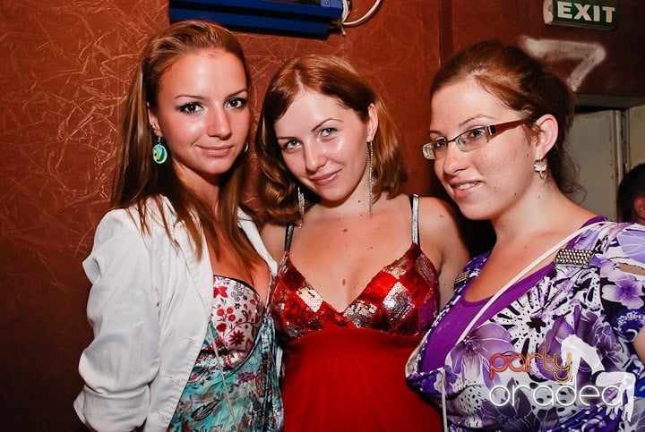 Petrecere de sfârşit de săptămână în Seven, 