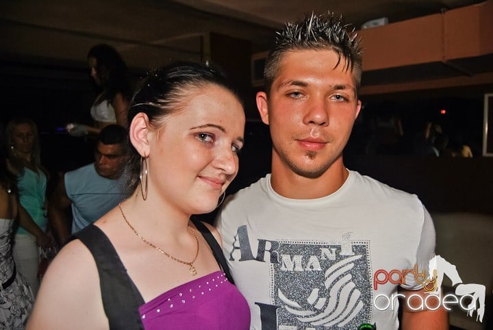 Petrecere de sfârşit de săptămână în Seven, 