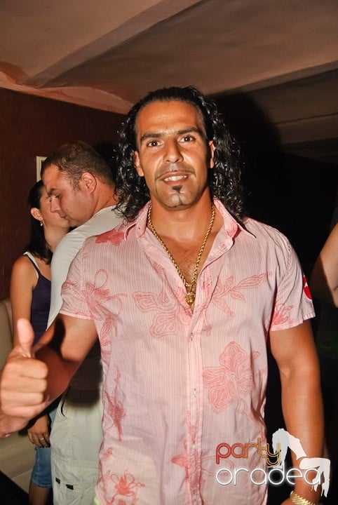 Petrecere de sfârşit de săptămână în Seven, 