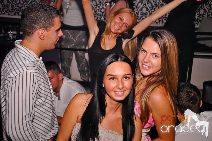 Petrecere de zile mari în Life Club, 