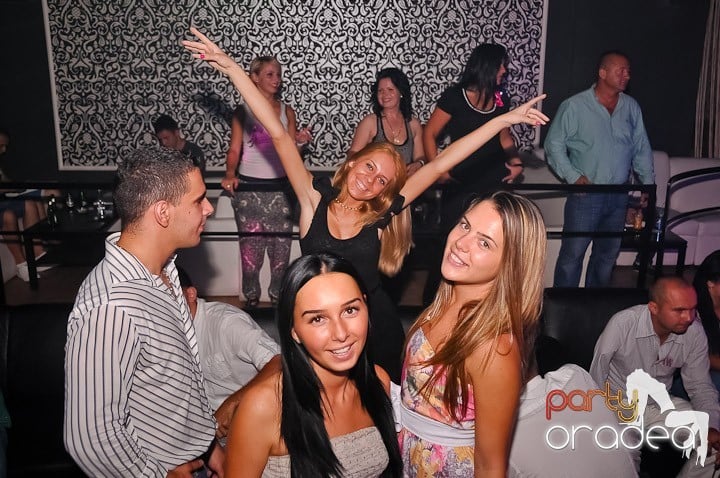 Petrecere de zile mari în Life Club, 