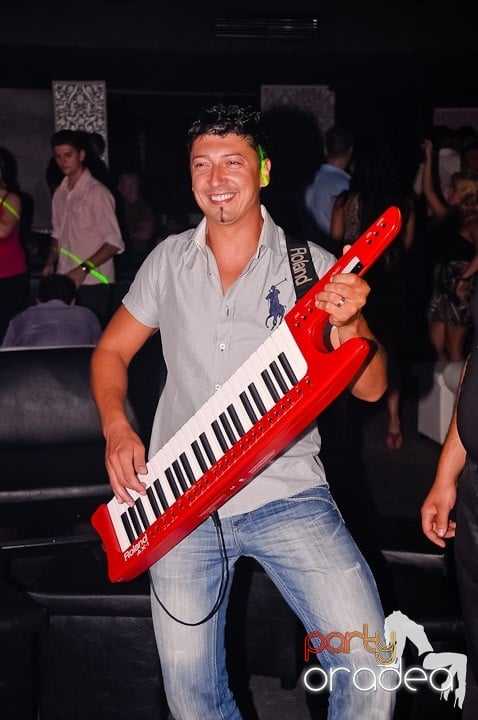 Petrecere de zile mari în Life Club, 