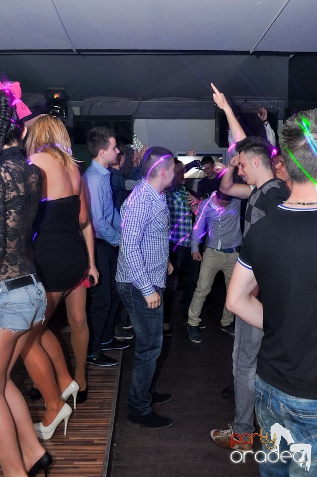 Petrecere de Ziua Bărbatului în Heat Club,