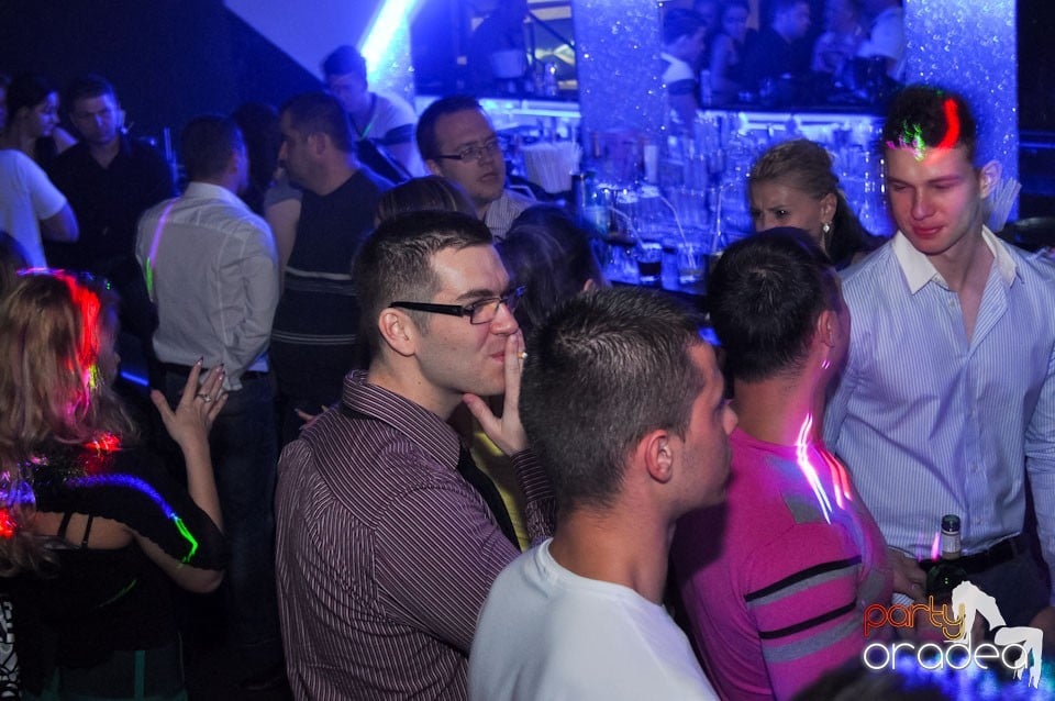 Petrecere de Ziua Bărbatului în Heat Club,