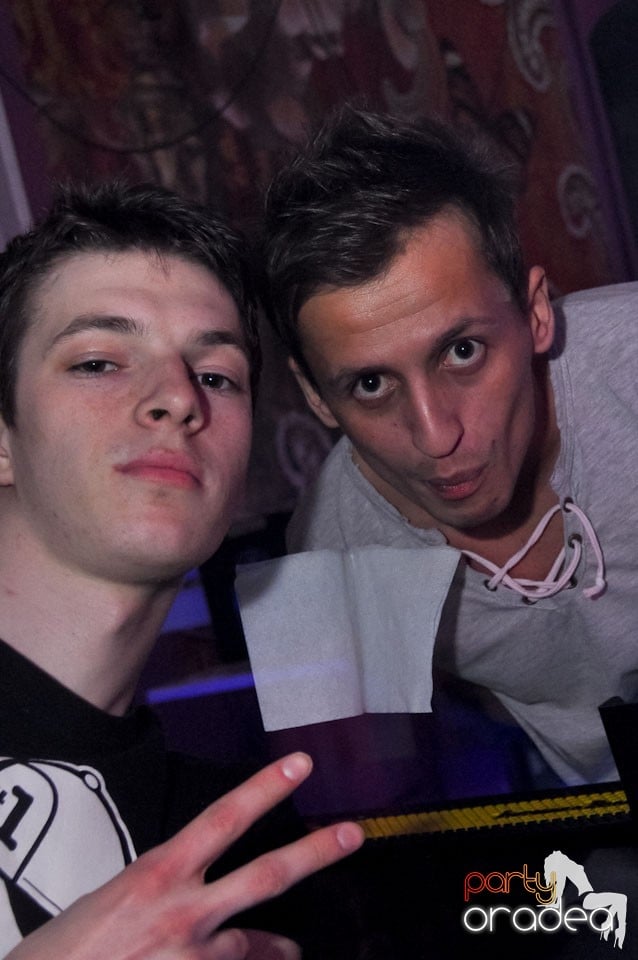 Petrecere de Ziua Bărbatului în Heat Club,