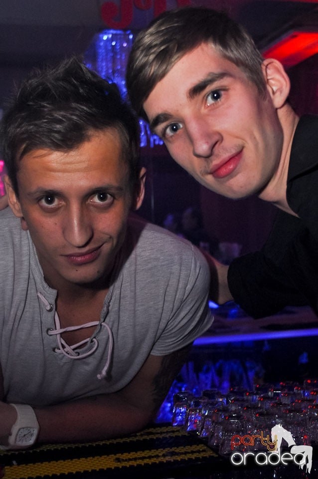 Petrecere de Ziua Bărbatului în Heat Club,