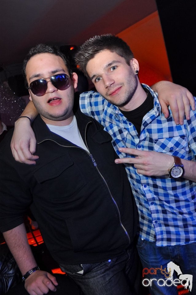 Petrecere de Ziua Bărbatului în Heat Club,