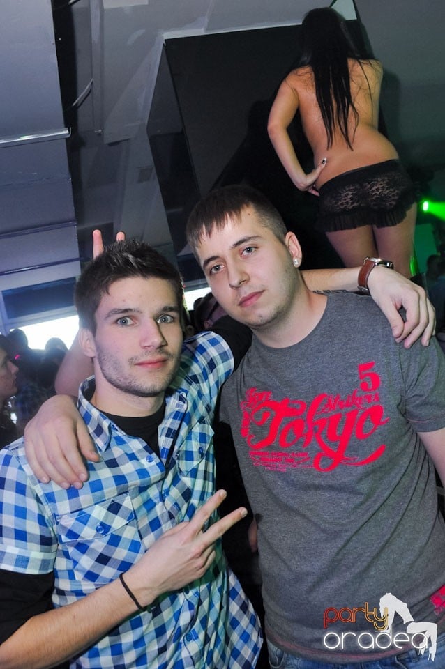 Petrecere de Ziua Bărbatului în Heat Club,