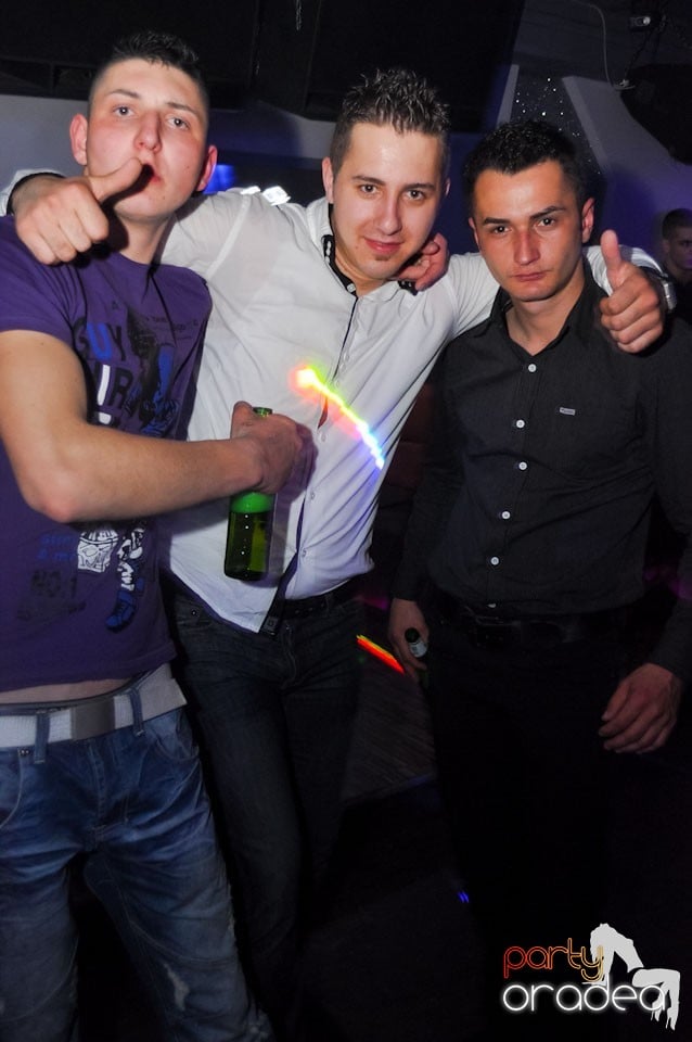 Petrecere de Ziua Bărbatului în Heat Club,