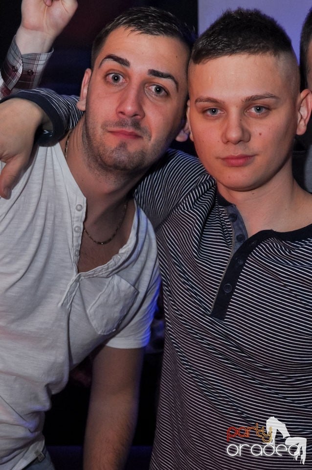 Petrecere de Ziua Bărbatului în Heat Club,