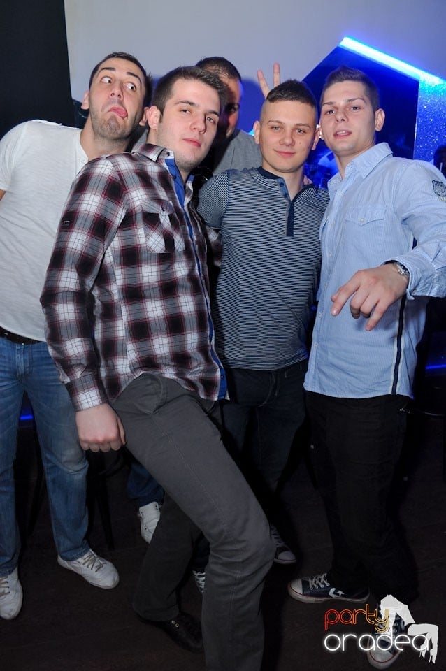 Petrecere de Ziua Bărbatului în Heat Club,