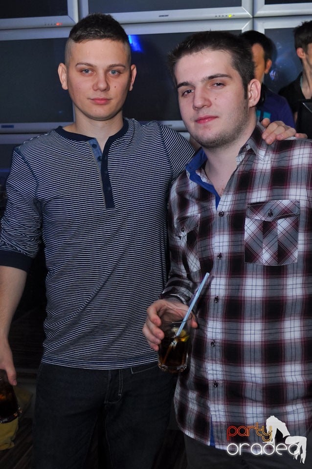 Petrecere de Ziua Bărbatului în Heat Club,