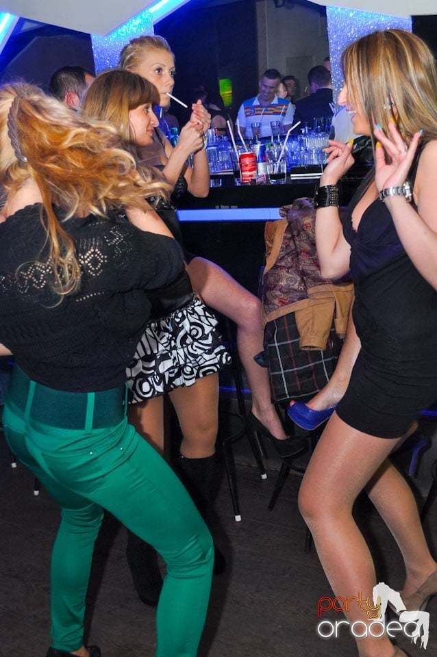 Petrecere de Ziua Bărbatului în Heat Club,