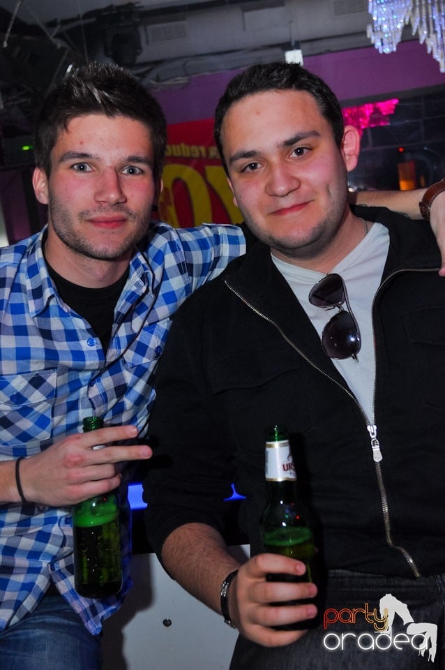Petrecere de Ziua Bărbatului în Heat Club,