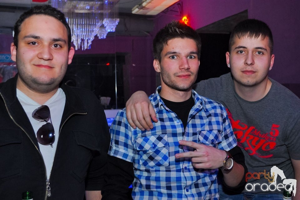 Petrecere de Ziua Bărbatului în Heat Club,
