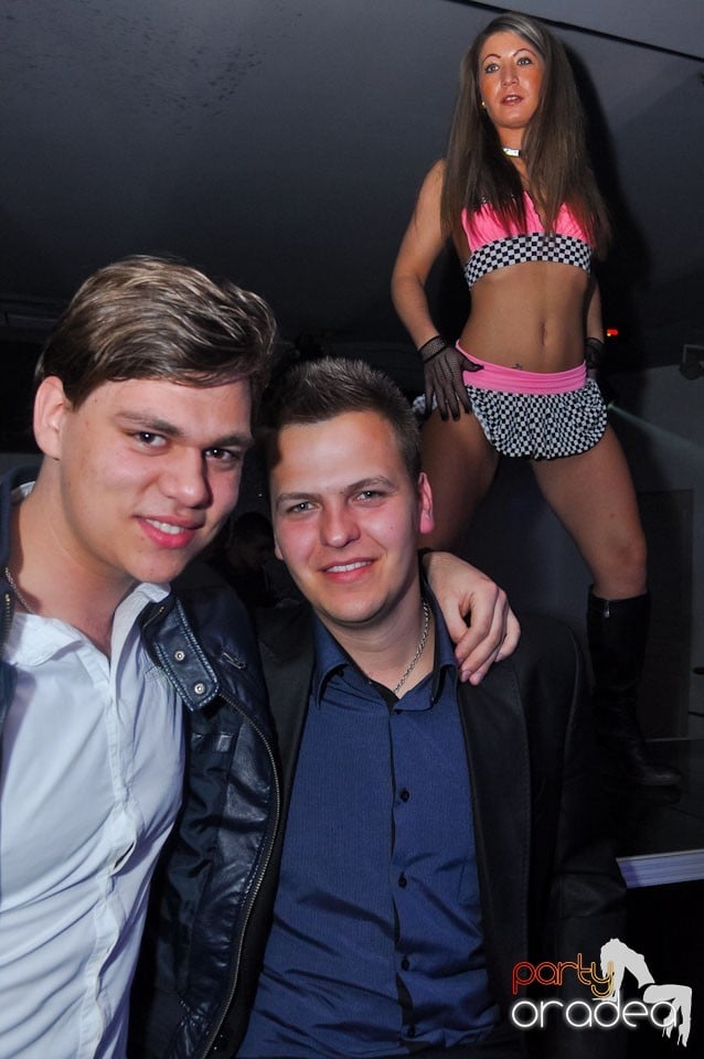 Petrecere de Ziua Bărbatului în Heat Club,