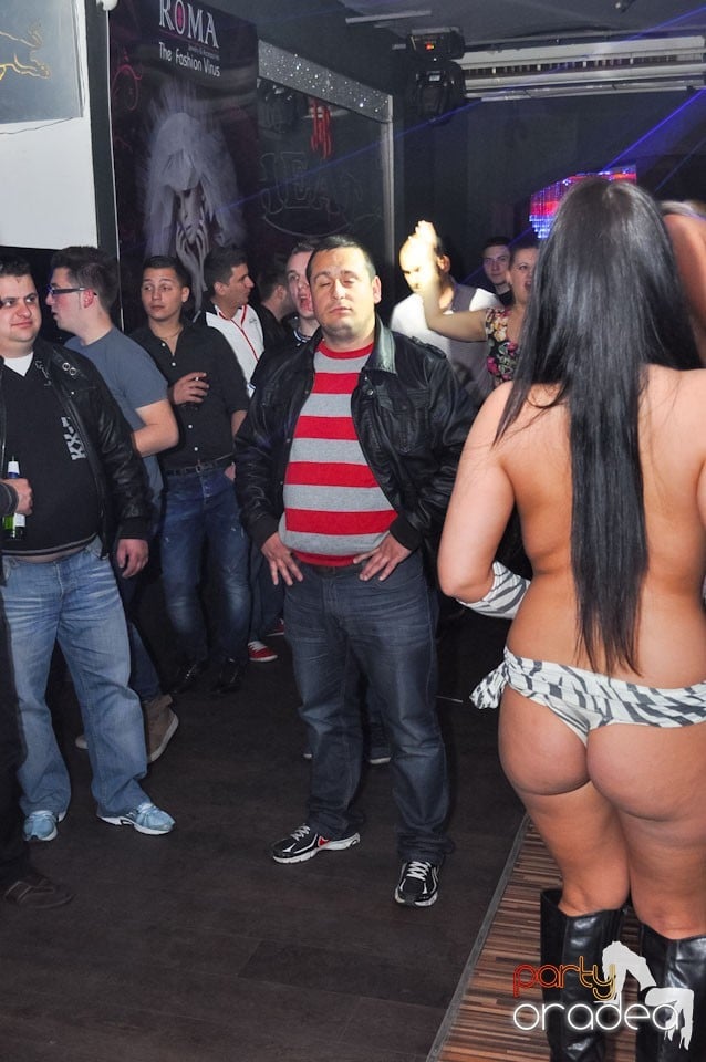 Petrecere de Ziua Bărbatului în Heat Club,