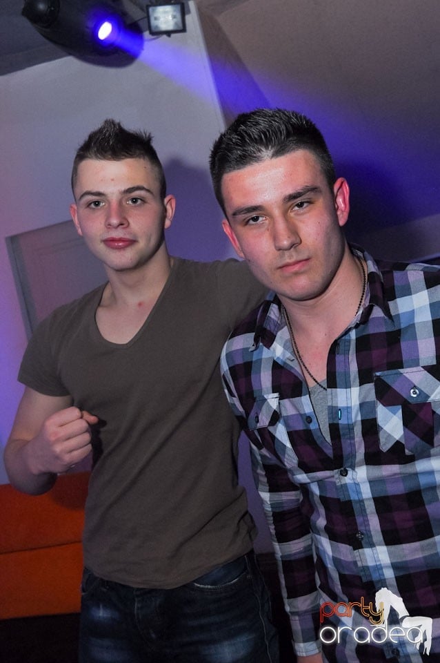 Petrecere de Ziua Bărbatului în Heat Club,