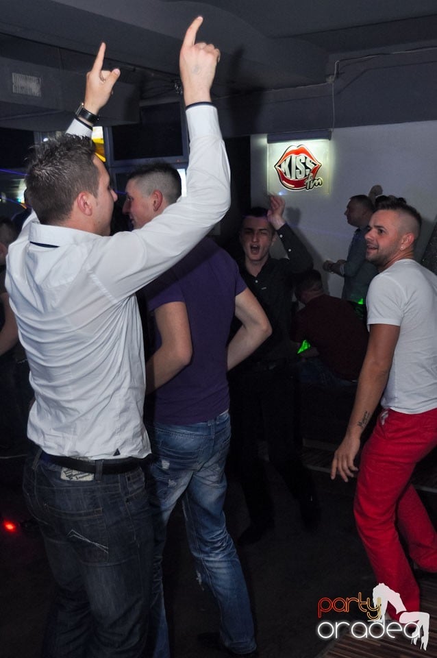 Petrecere de Ziua Bărbatului în Heat Club,
