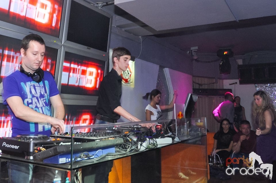 Petrecere de Ziua Bărbatului în Heat Club,
