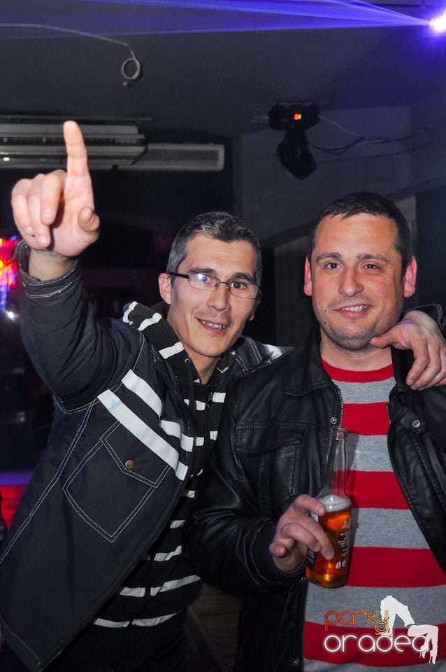 Petrecere de Ziua Bărbatului în Heat Club,