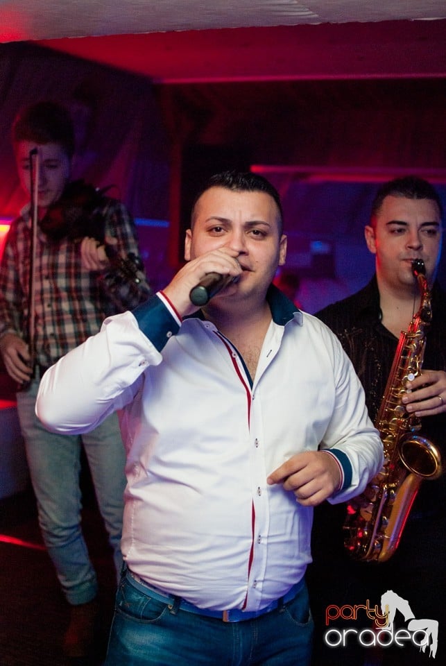 Petrecere în Club Diamonds,