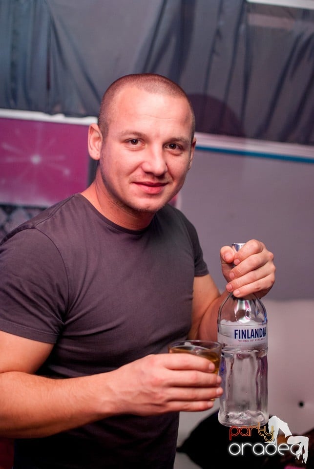 Petrecere în Club Diamonds,