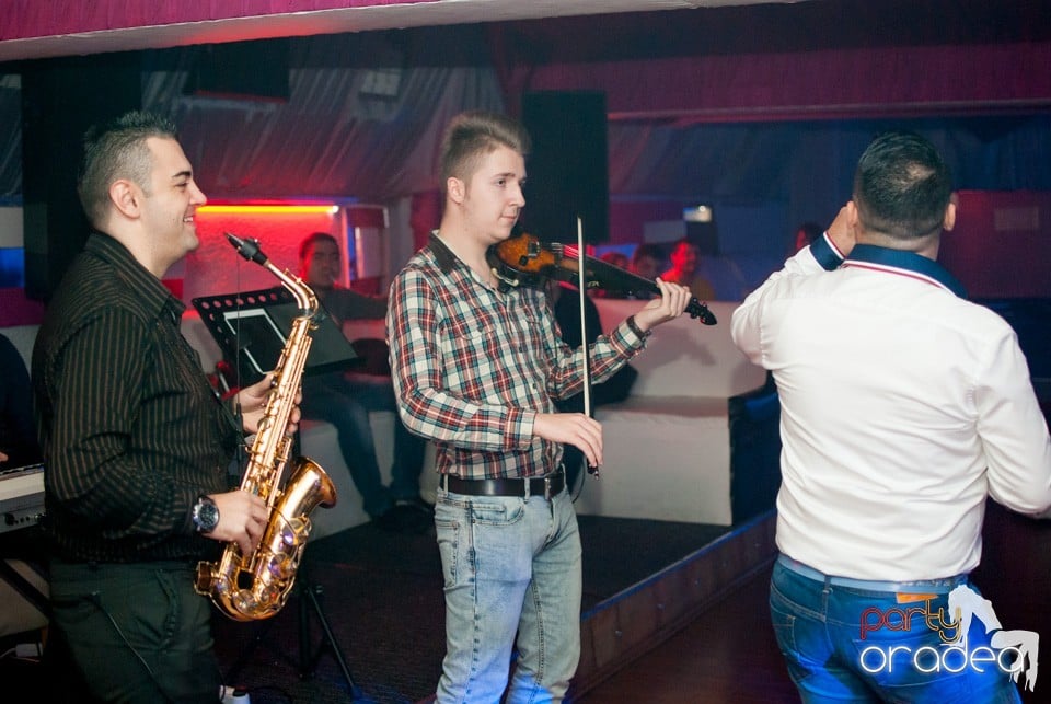 Petrecere în Club Diamonds,