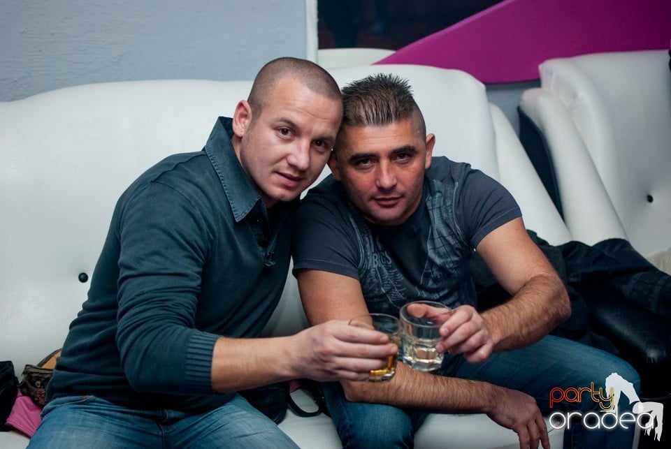 Petrecere în Club Diamonds,