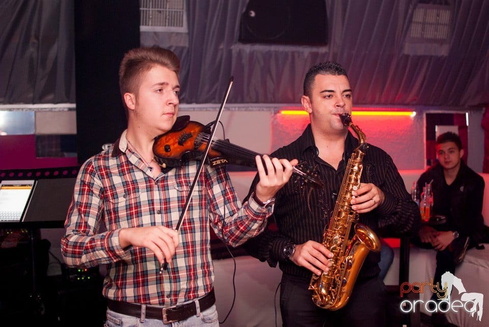 Petrecere în Club Diamonds,