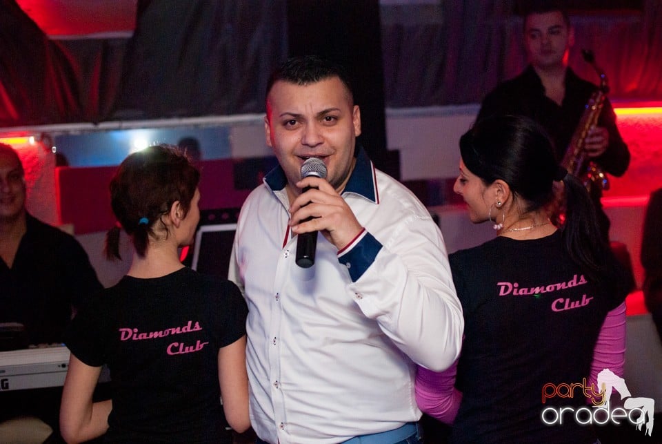 Petrecere în Club Diamonds,
