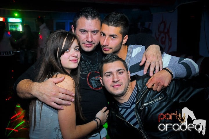 Petrecere în Club Dives, 