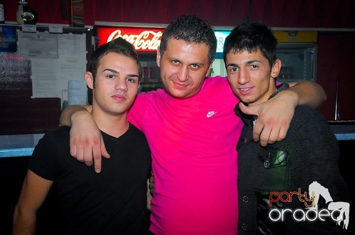 Petrecere în Club Dives, 