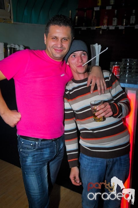 Petrecere în Club Dives, 