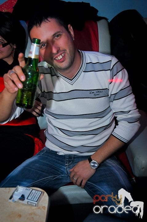 Petrecere în Club Dives, 