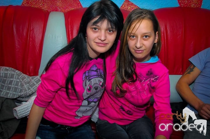 Petrecere în Club Dives, 