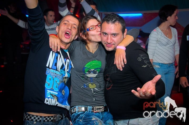 Petrecere în Club Dives, 
