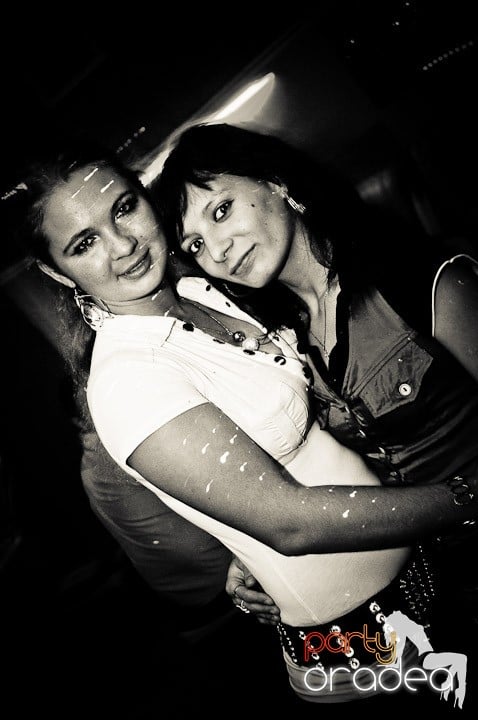 Petrecere în Club Dives, 