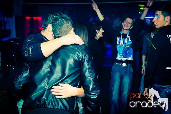 Petrecere în Club Dives, 