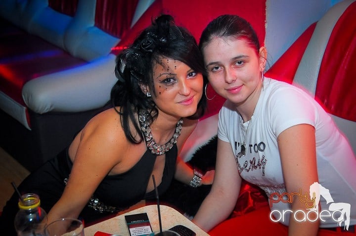 Petrecere în Club Dives, 