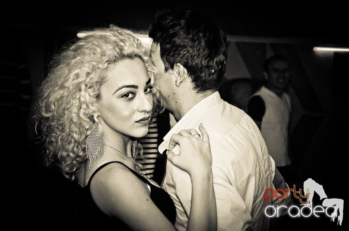 Petrecere în Club Dives, 