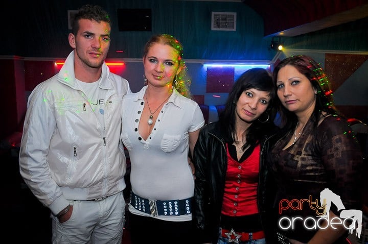 Petrecere în Club Dives, 