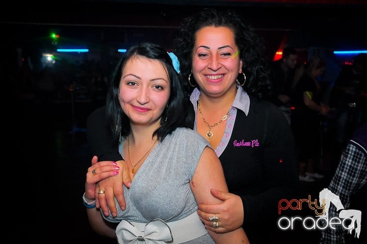 Petrecere în Club Dives, 