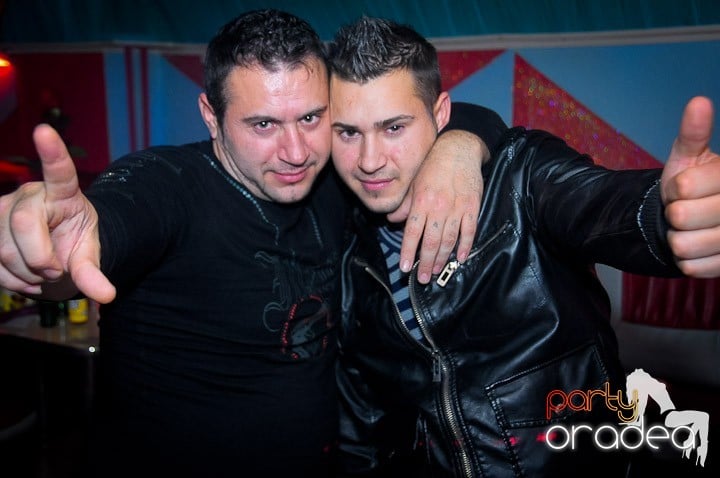 Petrecere în Club Dives, 