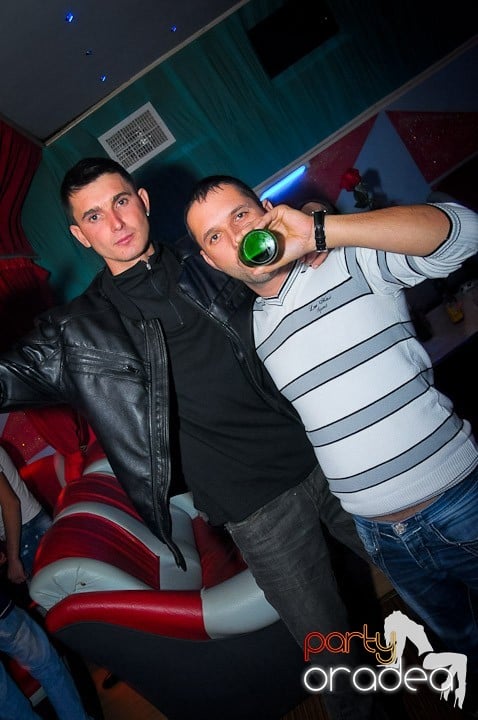 Petrecere în Club Dives, 