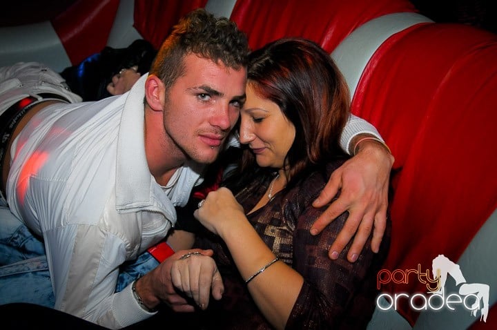 Petrecere în Club Dives, 